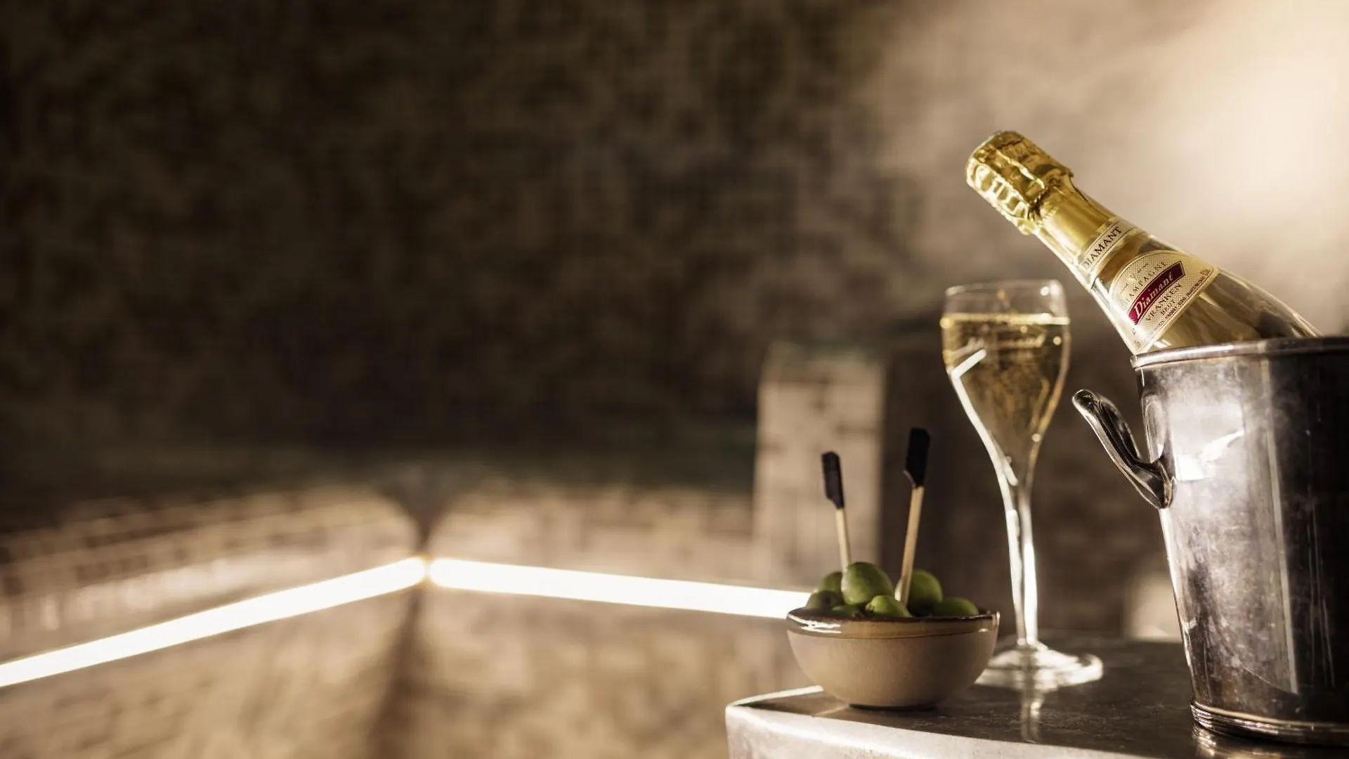 B Montmartre Hotel Paris France